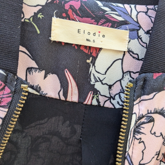 Silky Floral Bomber Jacket - Picture 5 of 10